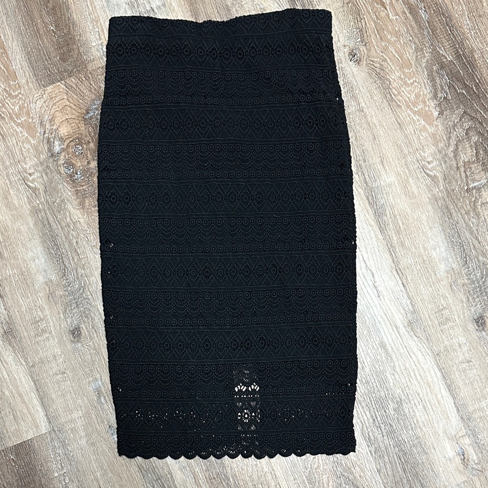 Zara Black Lace Pencil Skirt